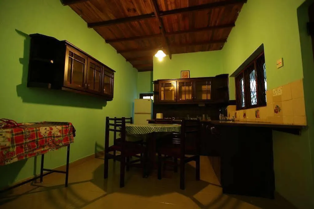 Araliya Holiday Bungalow Kandy 0*,